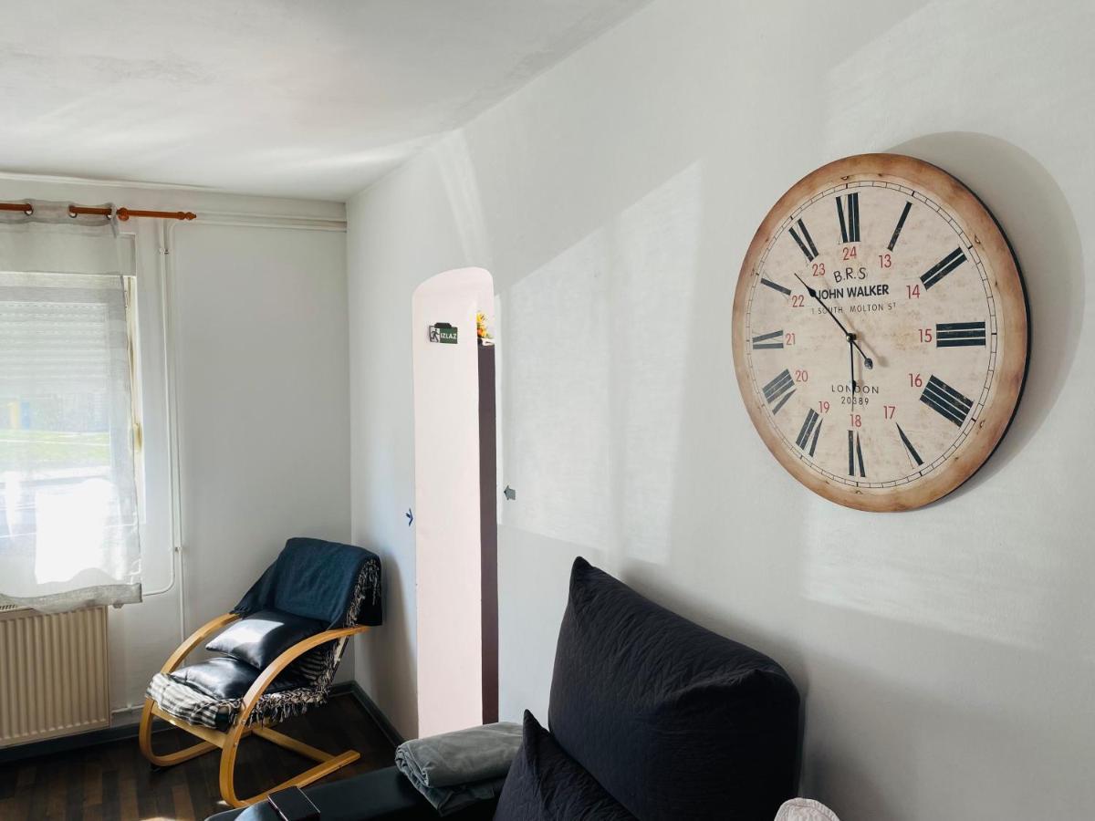 Apartment Zvecaj Ðakovo Eksteriør billede