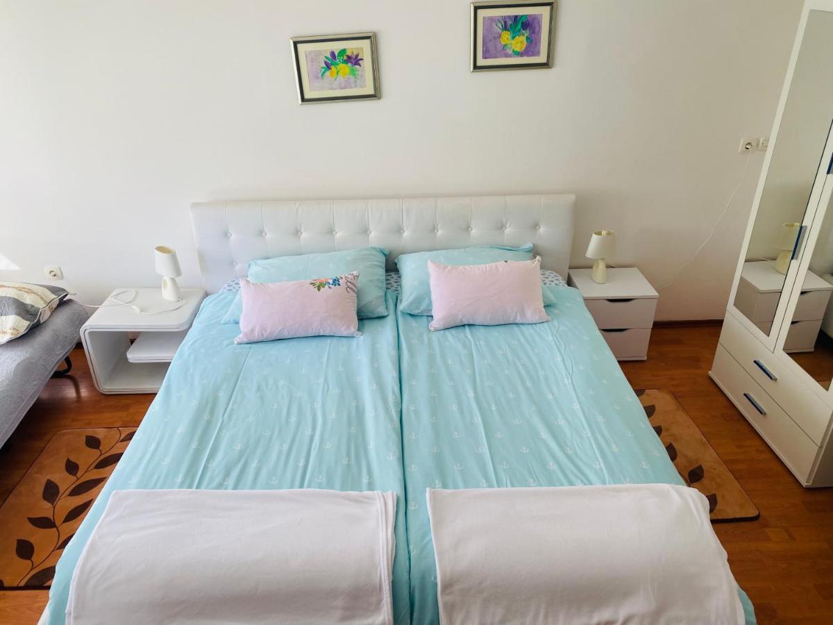 Apartment Zvecaj Ðakovo Eksteriør billede