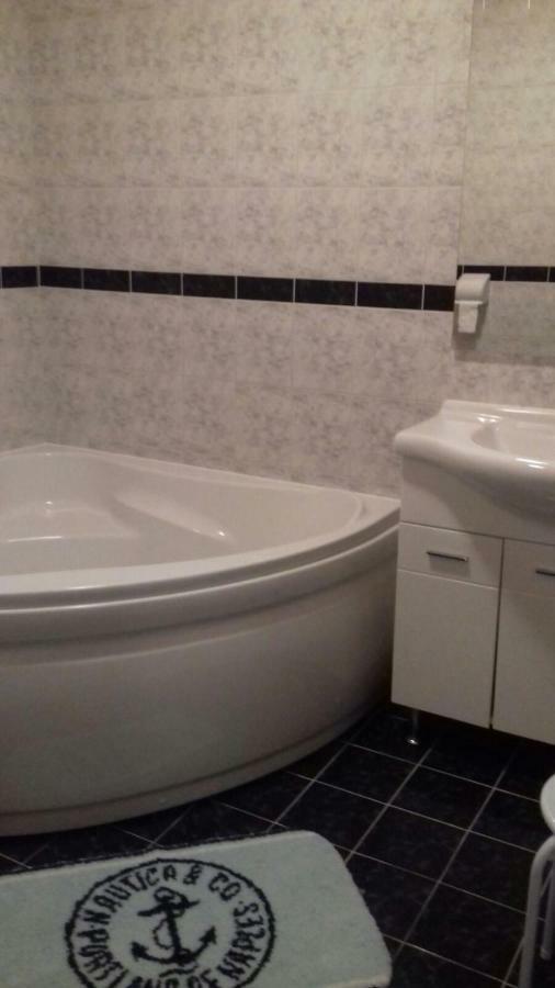 Apartment Zvecaj Ðakovo Eksteriør billede