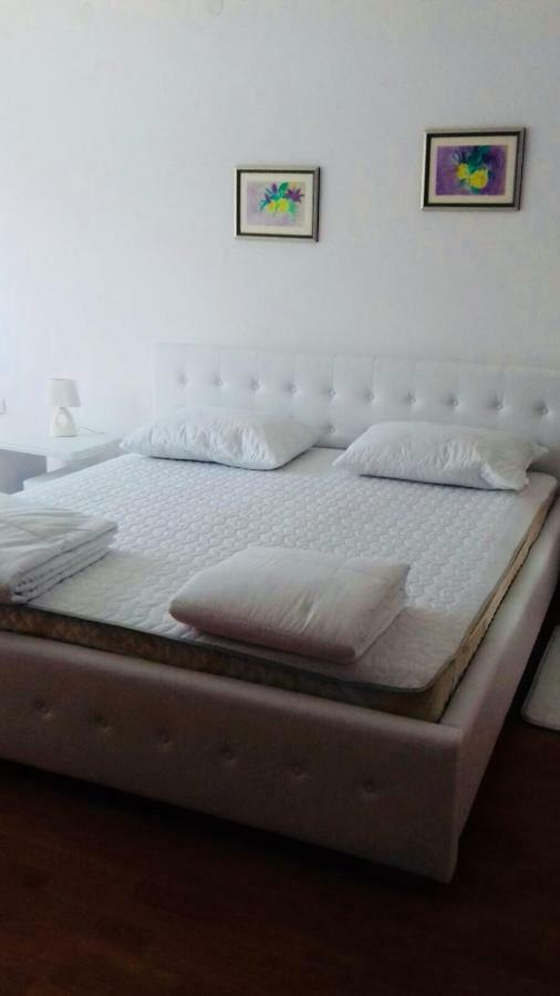 Apartment Zvecaj Ðakovo Eksteriør billede